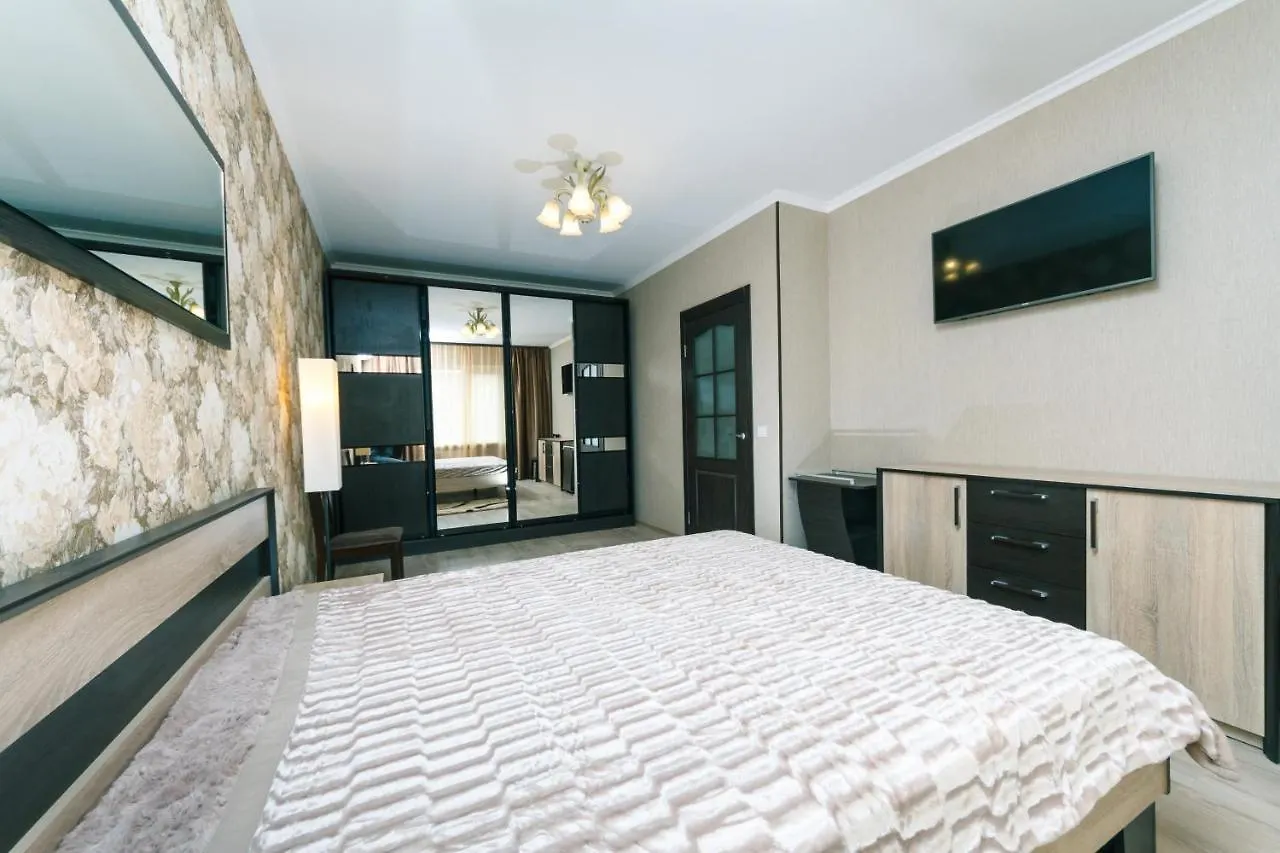 Poznyaky Apartments Patriotika 키예프