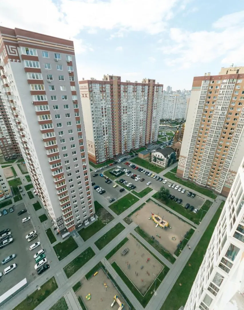 Poznyaky Apartments Patriotika Kiev