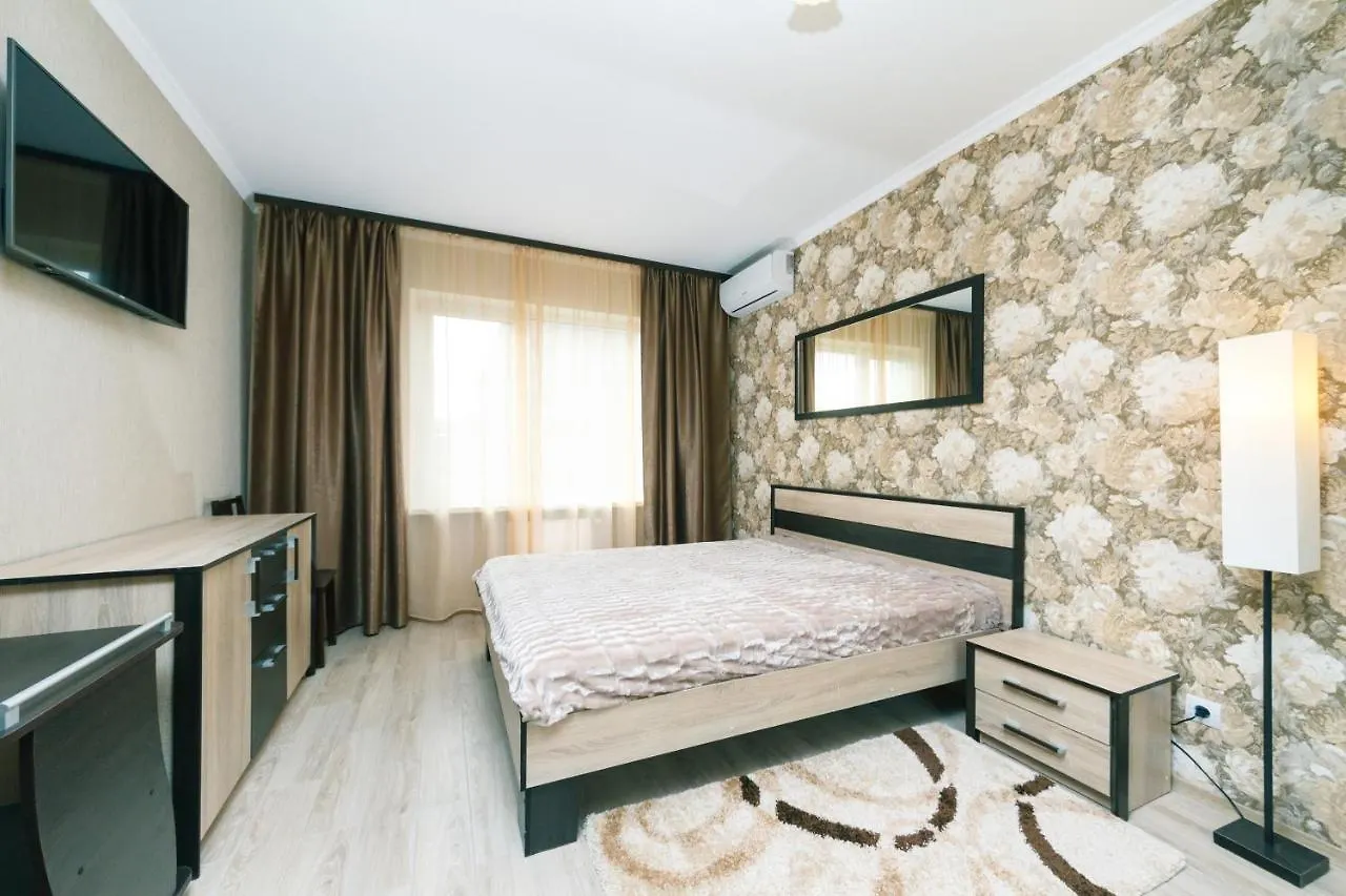 Poznyaky Apartments Patriotika Kiev