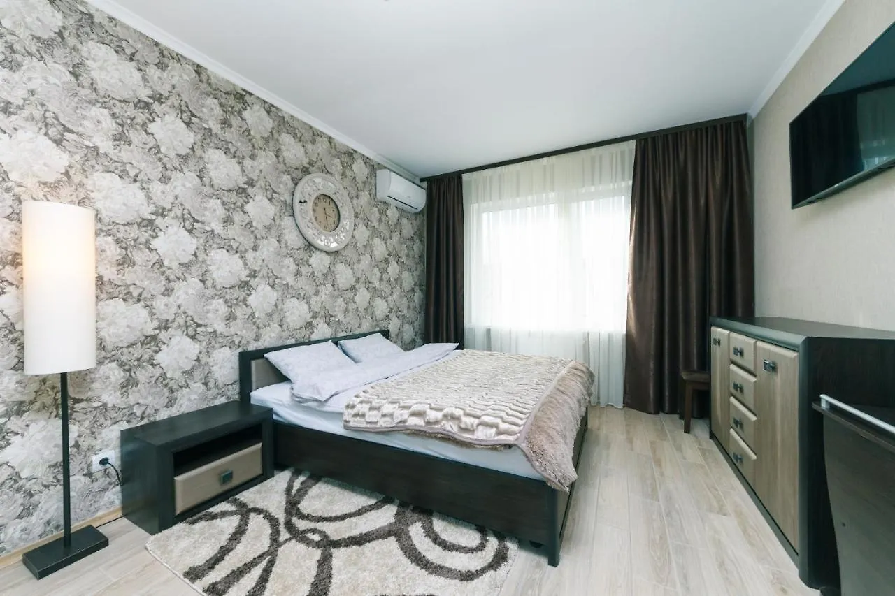 Poznyaky Apartments Patriotika Kiev